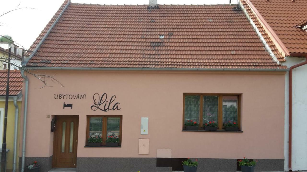 Ubytovani Lila Mikulov Buitenkant foto