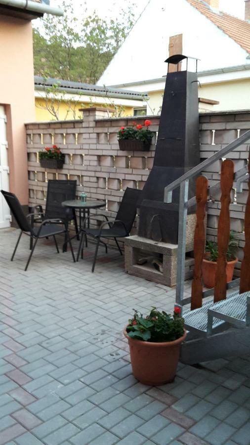 Ubytovani Lila Mikulov Buitenkant foto